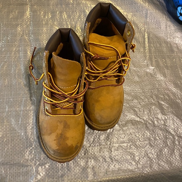 Timberlands - Picture 3 of 3